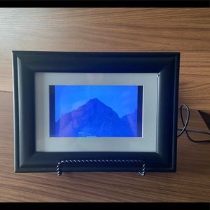 Polaroid electronic photo frame
